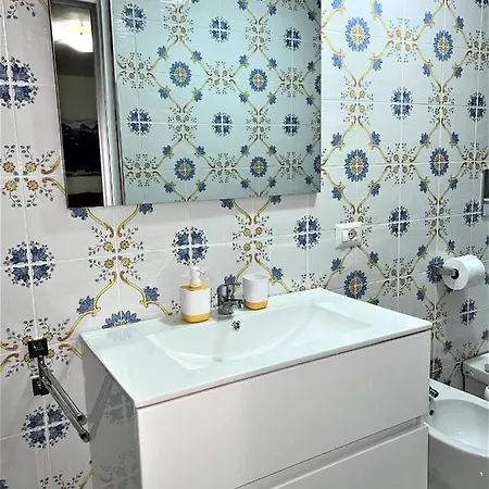 Scalinatella Apartment *